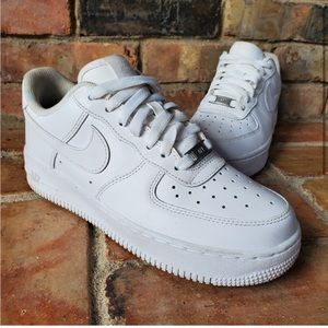 Nike Women's Air Force 1 07 Athletic Lace Up Shoes 315115-112 (Size 8)